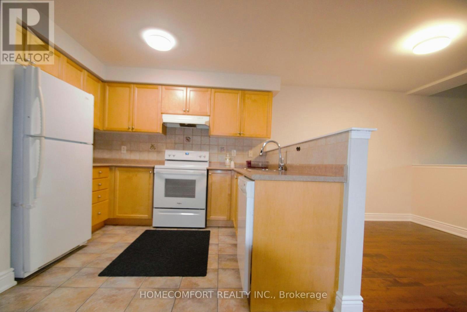 28 Deerwood Crescent, Richmond Hill, ON, L4E 4B5 - 5