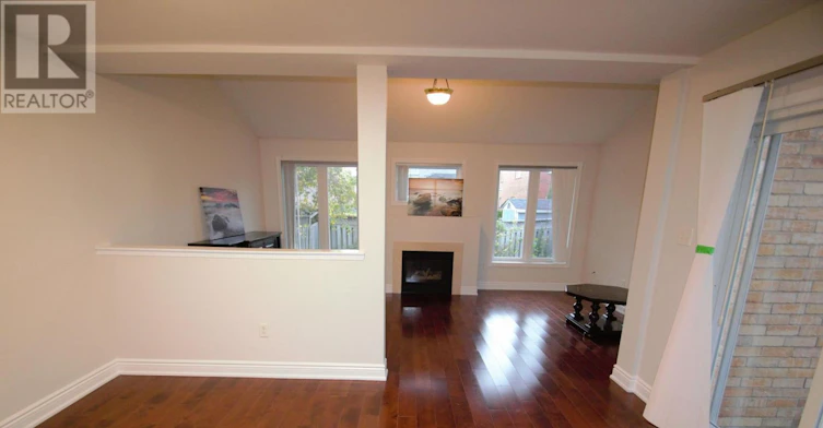 28 Deerwood Crescent, Richmond Hill, ON, L4E 4B5 - 11