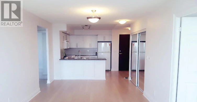 872-23 Cox Boulevard, Markham, ON, L3R 7Z9 - 4