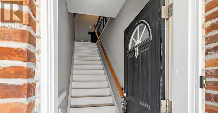 14-10480 Islington Avenue, Vaughan, ON, L0J 1C0 - 2
