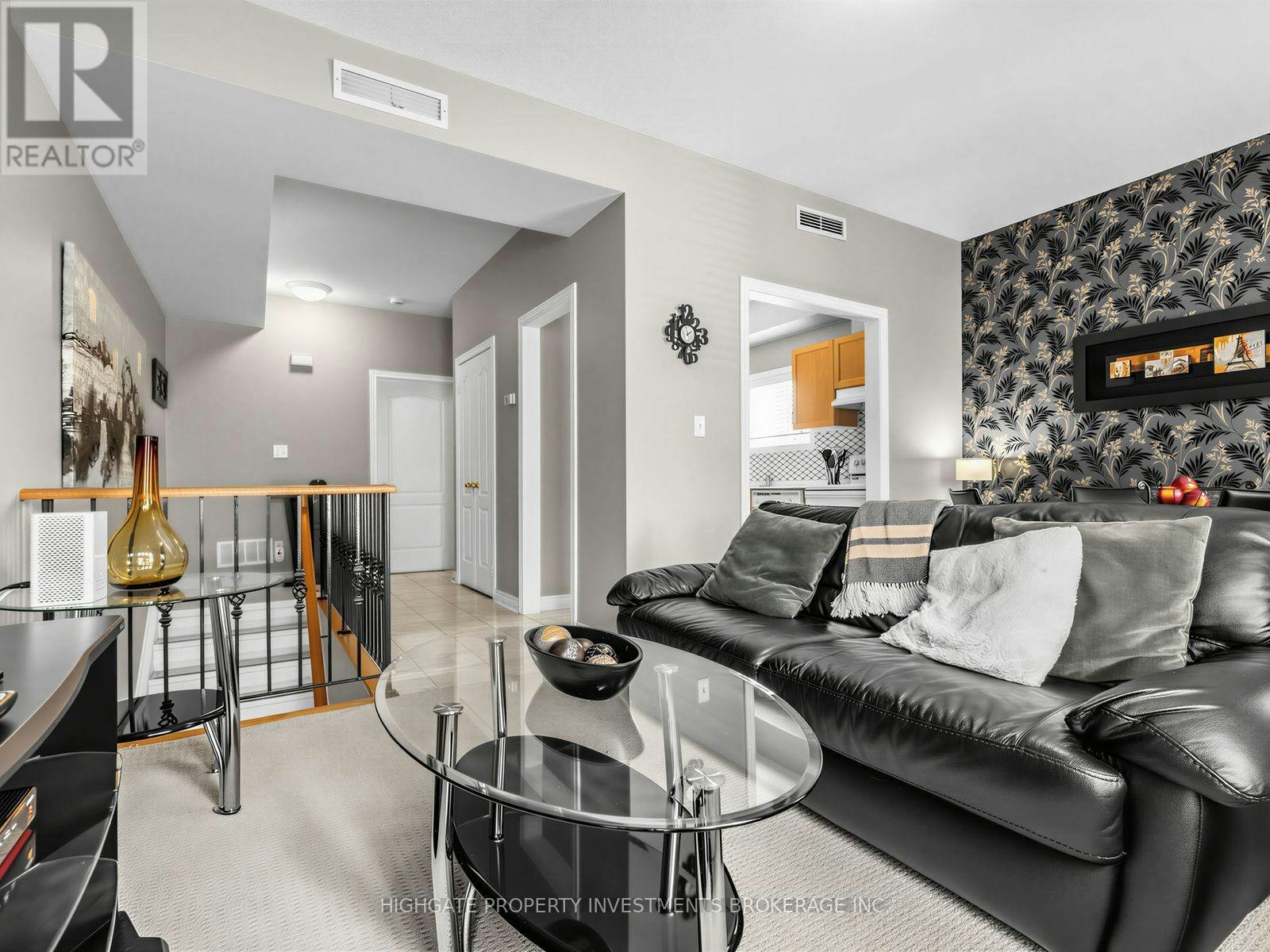 14-10480 Islington Avenue, Vaughan, ON, L0J 1C0 - 14
