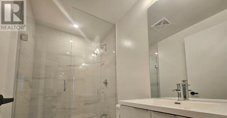 902-8 Interchange Way, Vaughan, ON, L4K 5Z7 - 6
