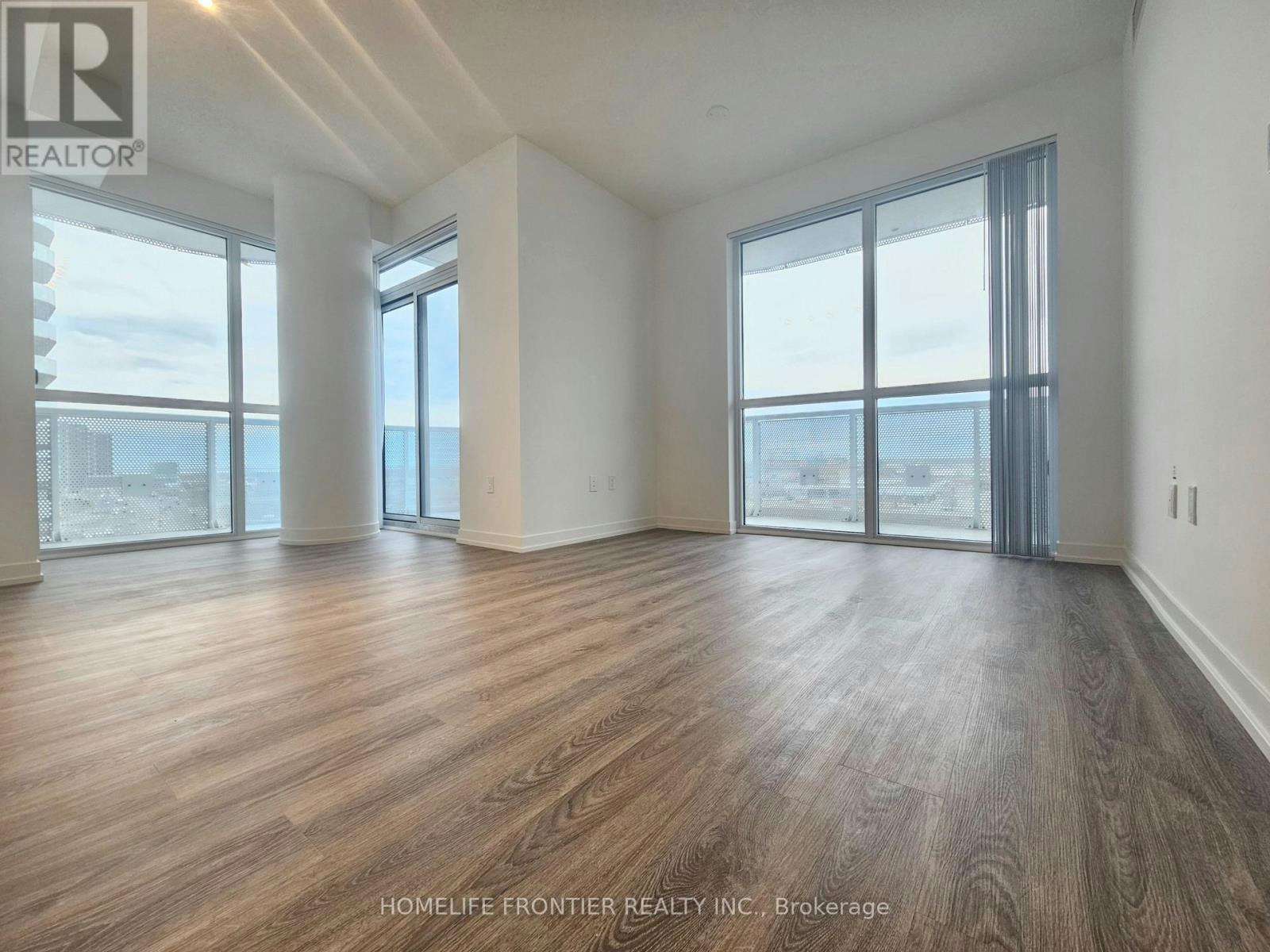 902-8 Interchange Way, Vaughan, ON, L4K 5Z7 - 5