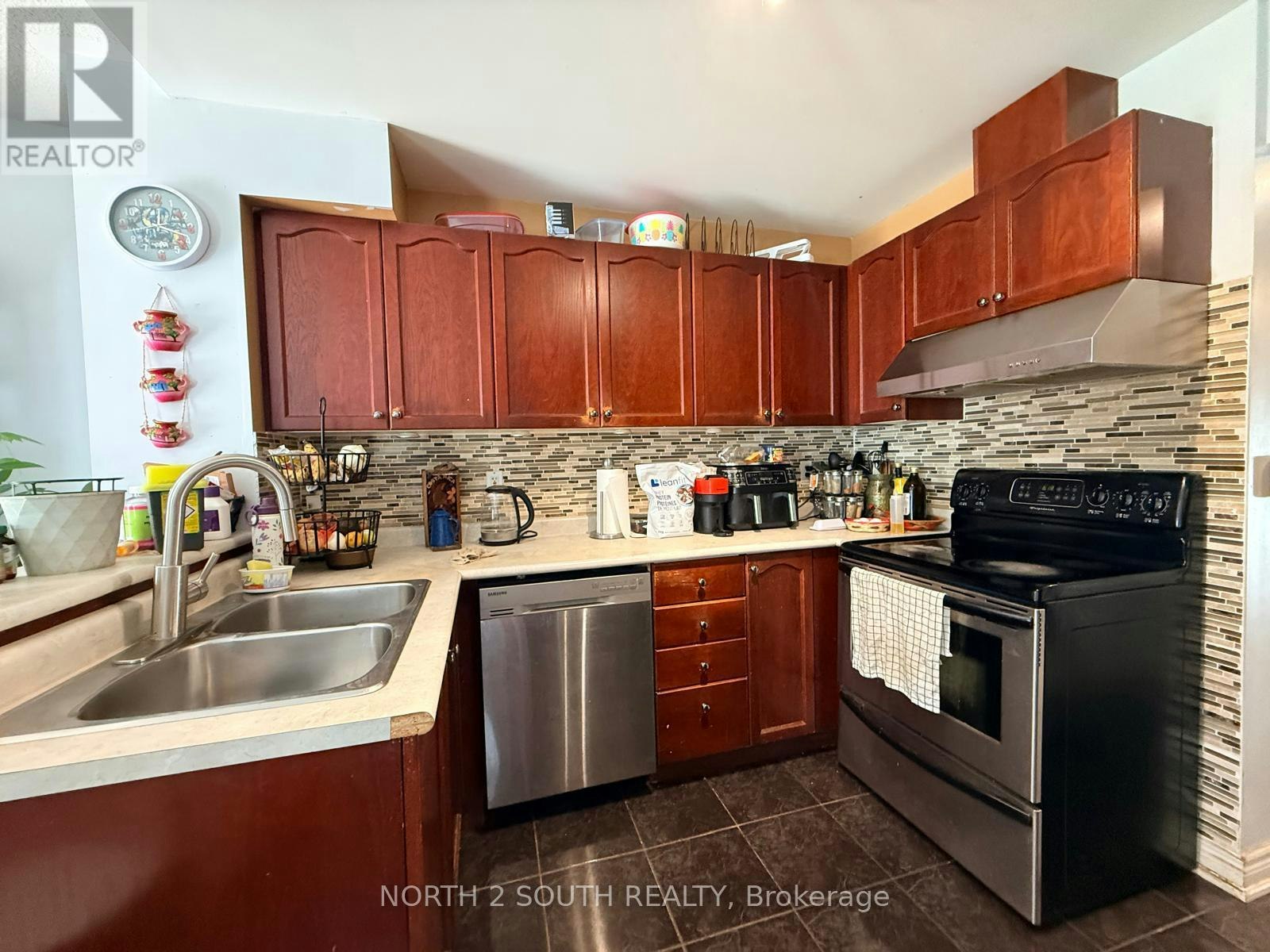 1133 Kell Street, Innisfil, ON, L9S 4W4 - 9