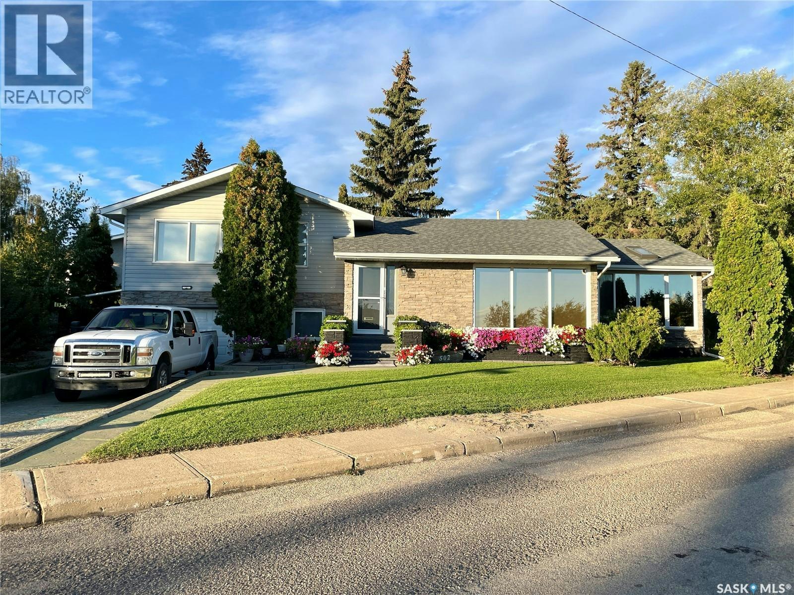 502 101st Street, North Battleford, SK, S9A 0Y6