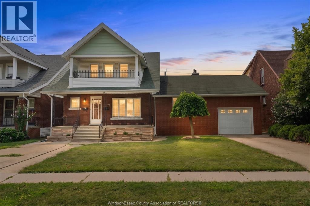 2279 Lillian Avenue, Windsor, ON, N8X 4B1