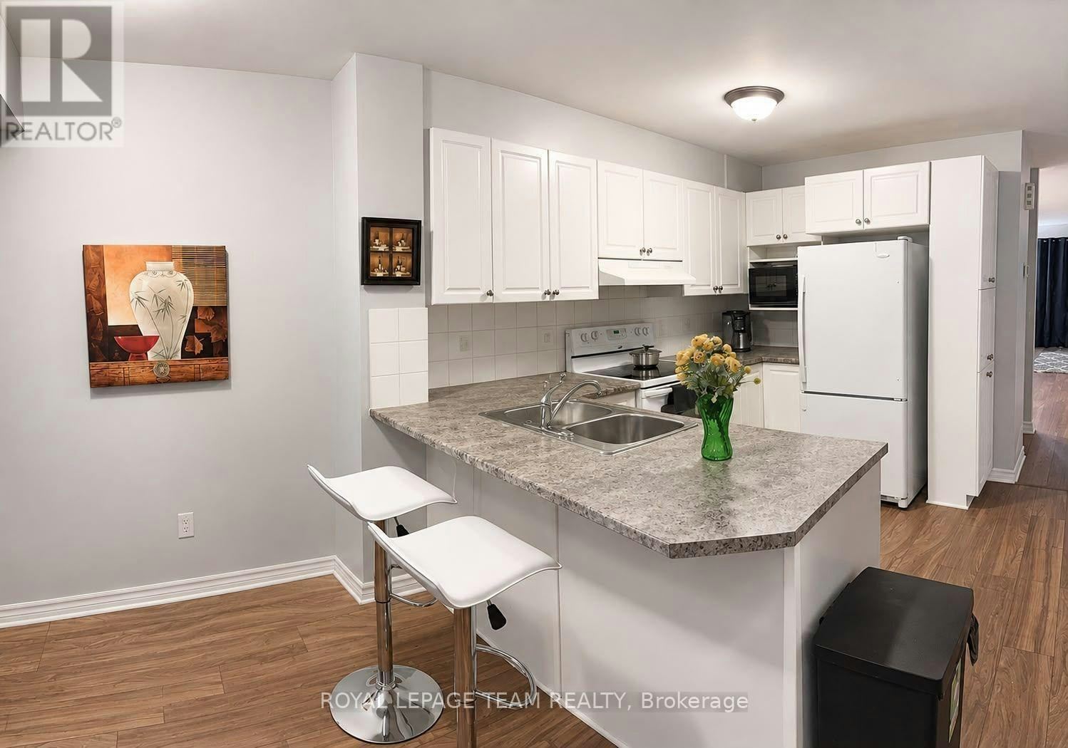 100 Brentmore Private, Ottawa, ON, K4A 0B7 - 8
