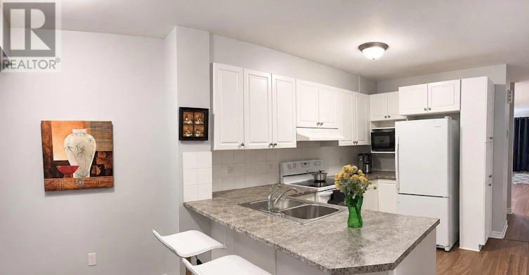 100 Brentmore Private, Ottawa, ON, K4A 0B7 - 8