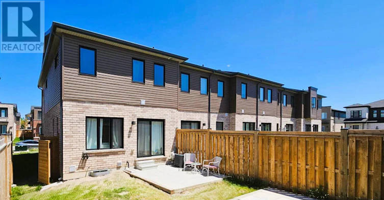 9 Haven Lane, Barrie, ON, L9J 0M4 - 5