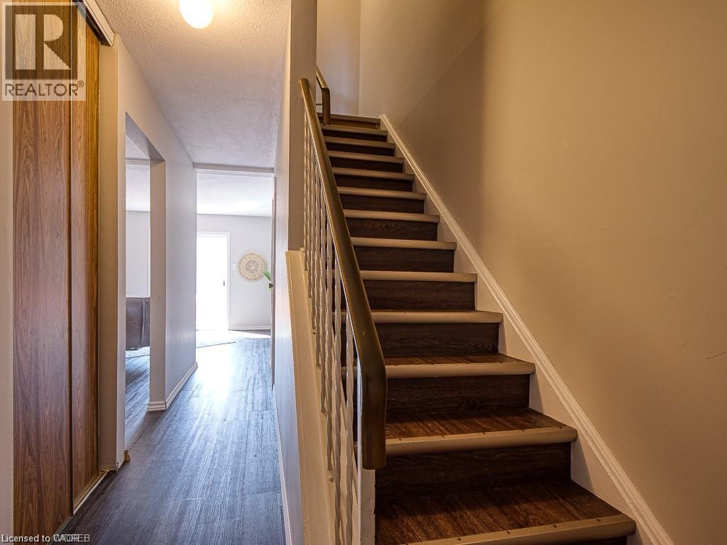 5-1060 Canfield Crescent, Woodstock, ON, N4S 8P3 - 8