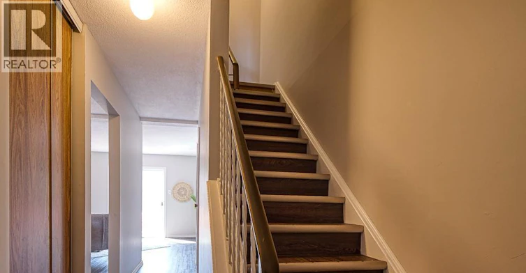5-1060 Canfield Crescent, Woodstock, ON, N4S 8P3 - 8