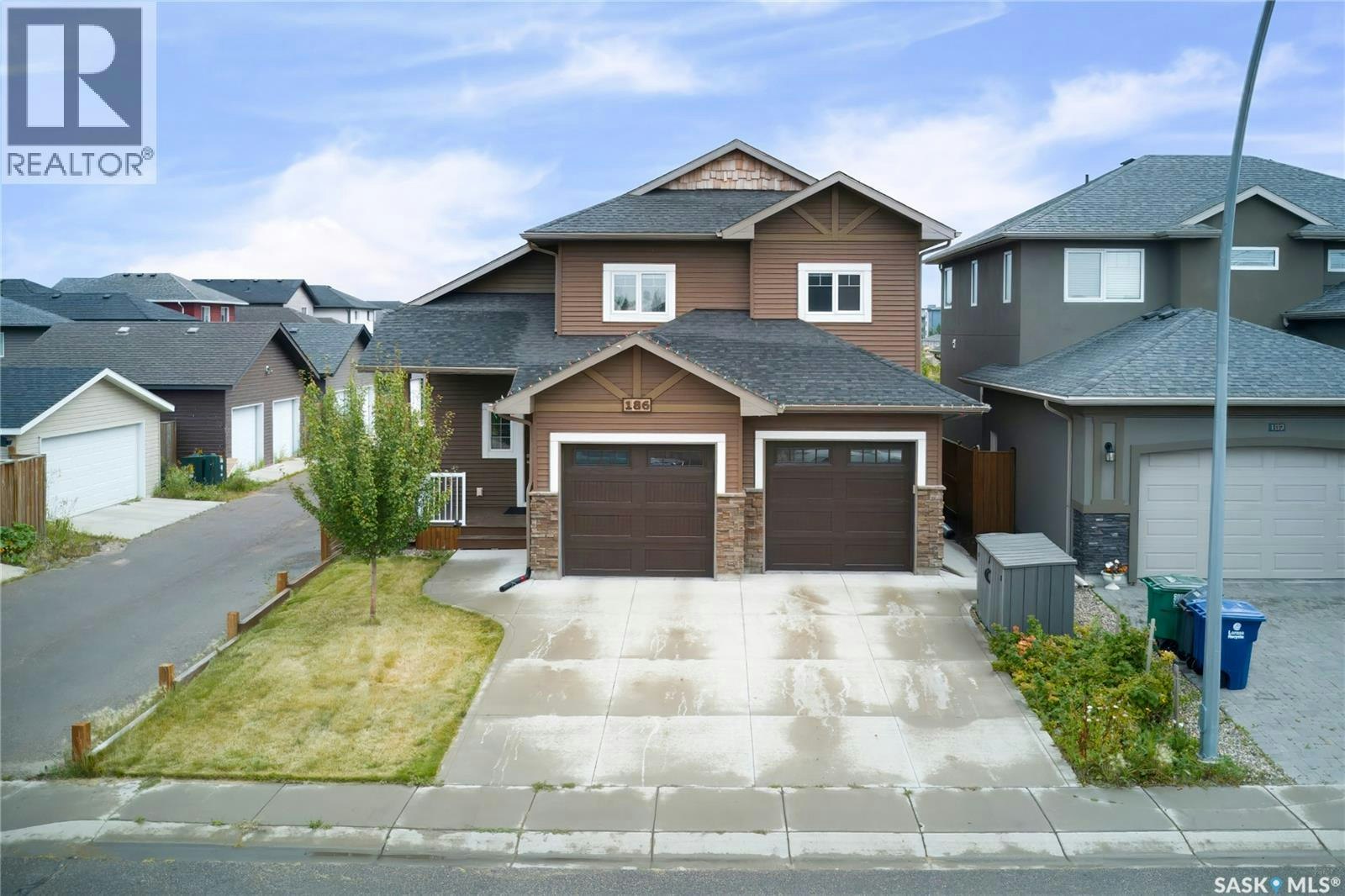 186 Boykowich Bend, Saskatoon, SK, S7W 0S4