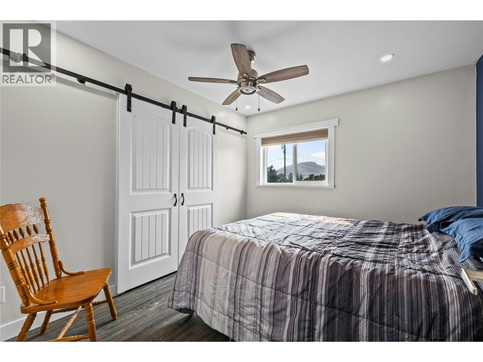 292 N Valley Road, Kelowna, BC, V1V 2G1 - 30