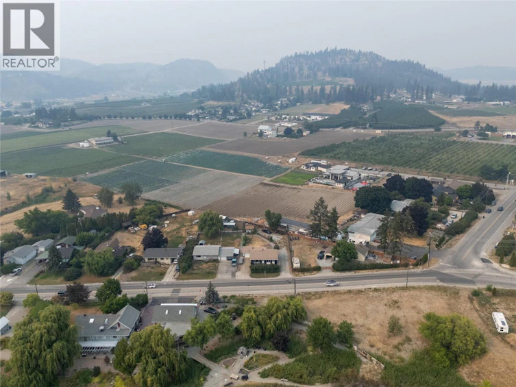 292 N Valley Road, Kelowna, BC, V1V 2G1 - 4