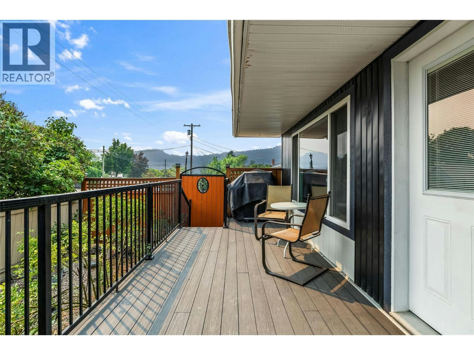 292 N Valley Road, Kelowna, BC, V1V 2G1 - 36