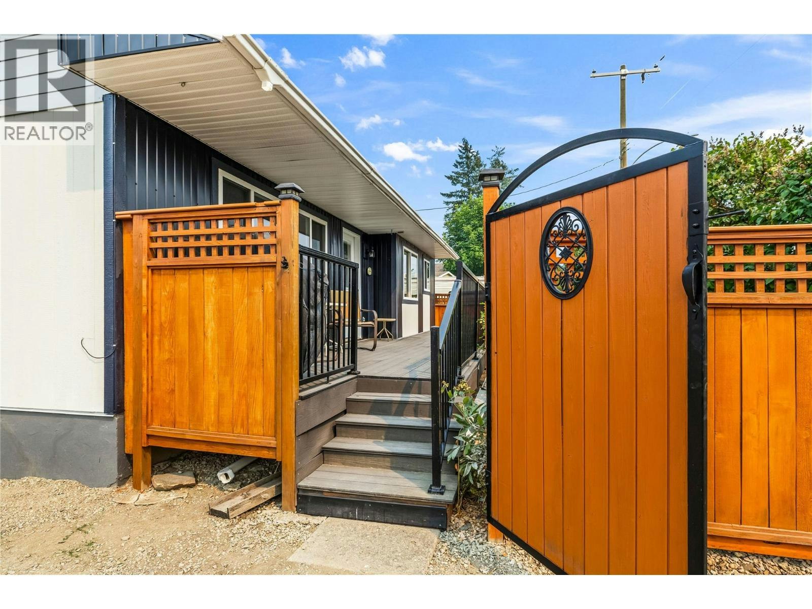 292 N Valley Road, Kelowna, BC, V1V 2G1 - 7