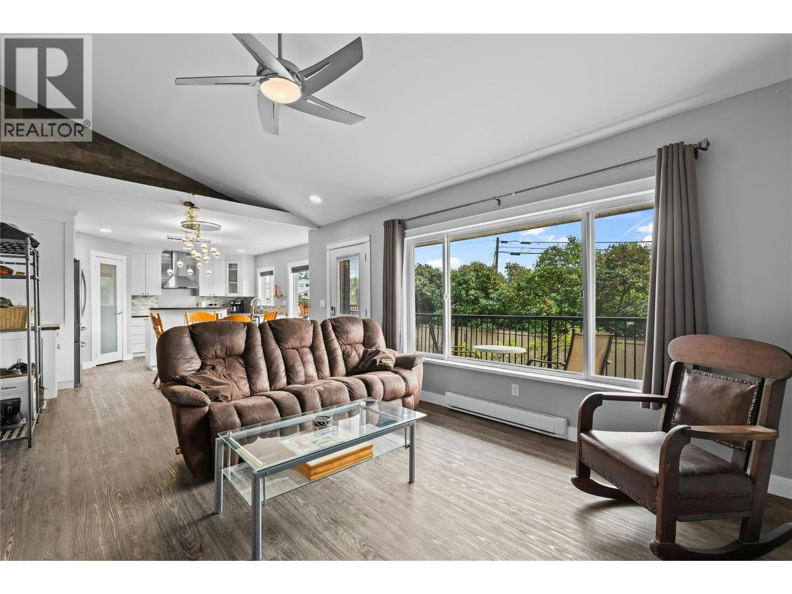 292 N Valley Road, Kelowna, BC, V1V 2G1 - 20
