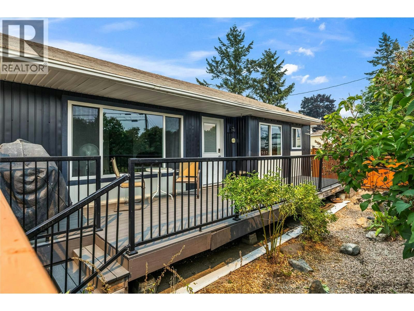 292 N Valley Road, Kelowna, BC, V1V 2G1 - 10