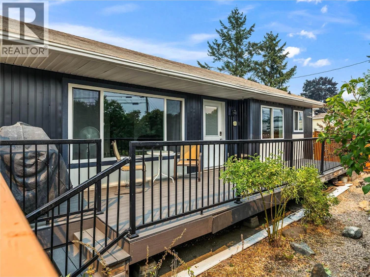 292 N Valley Road, Kelowna, BC, V1V 2G1 - 10