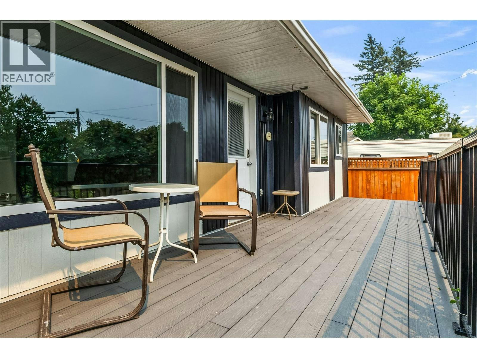 292 N Valley Road, Kelowna, BC, V1V 2G1 - 8