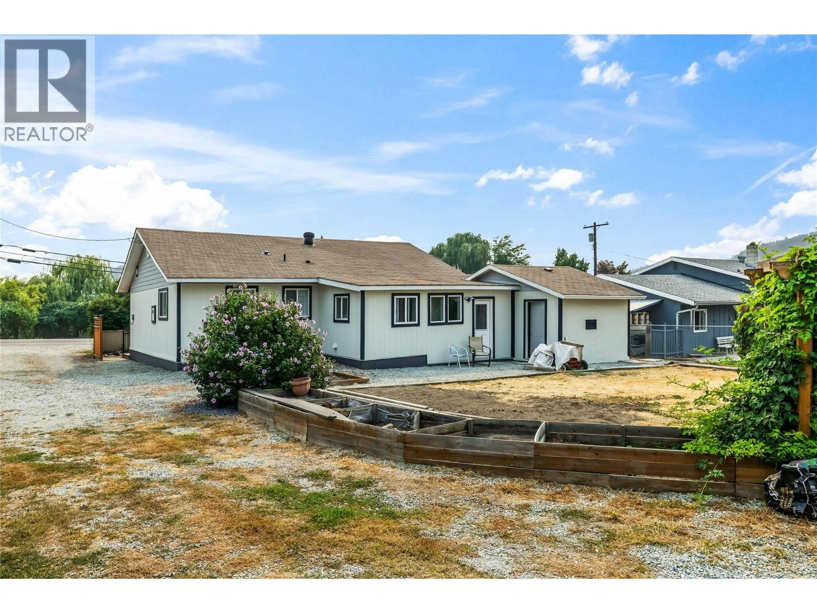 292 N Valley Road, Kelowna, BC, V1V 2G1 - 12
