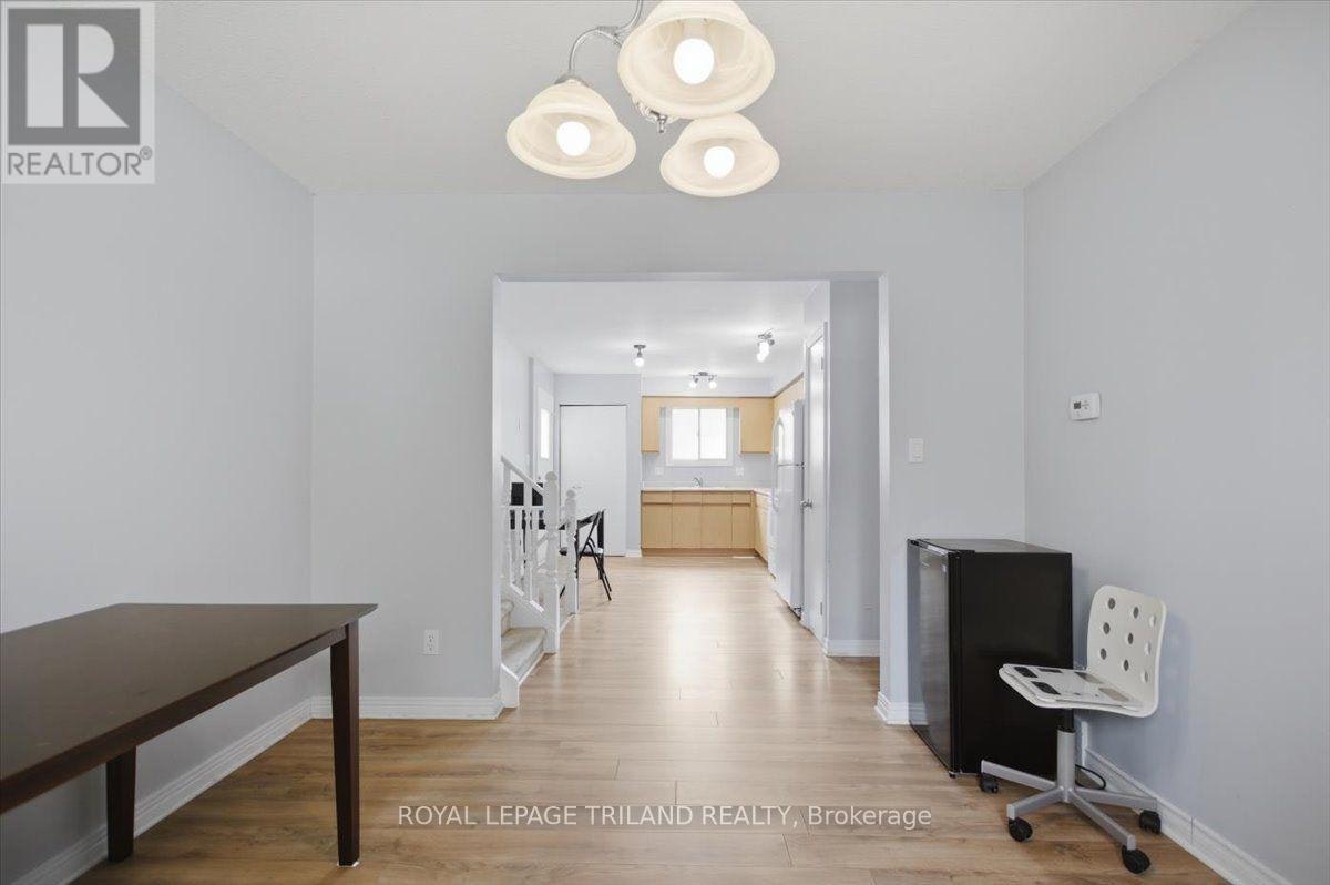 4 Chepstow Gate, London, ON, N6G 3S7 - 4