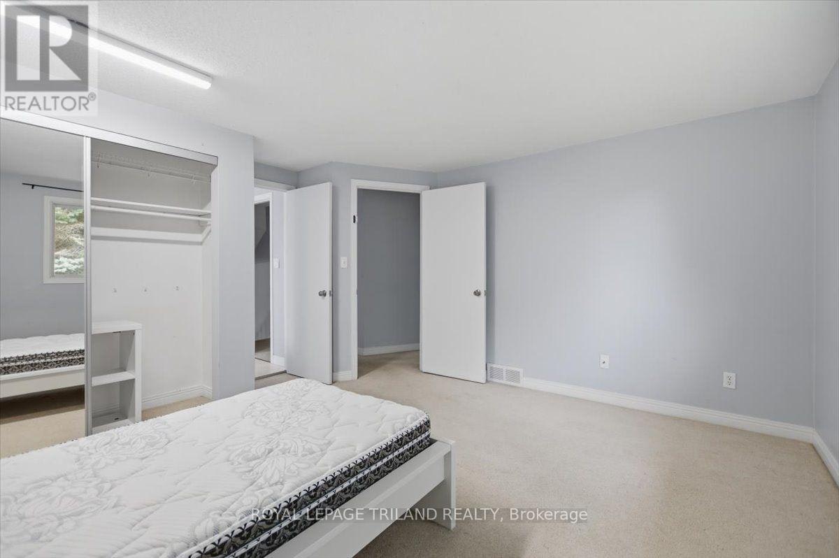 4 Chepstow Gate, London, ON, N6G 3S7 - 11
