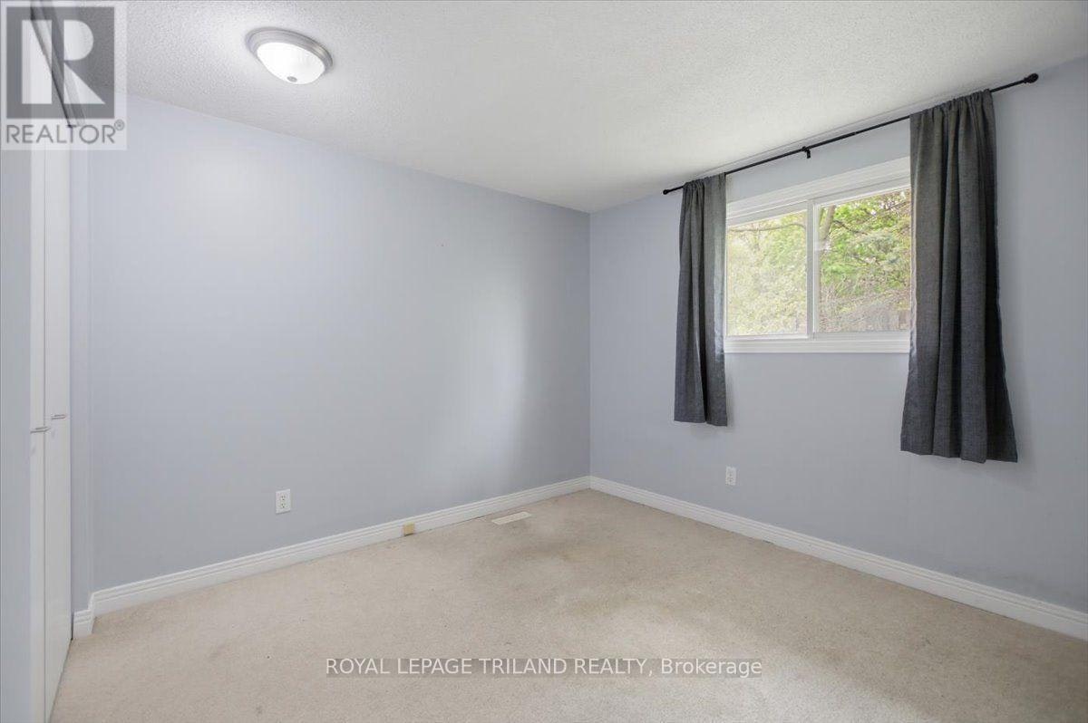4 Chepstow Gate, London, ON, N6G 3S7 - 9