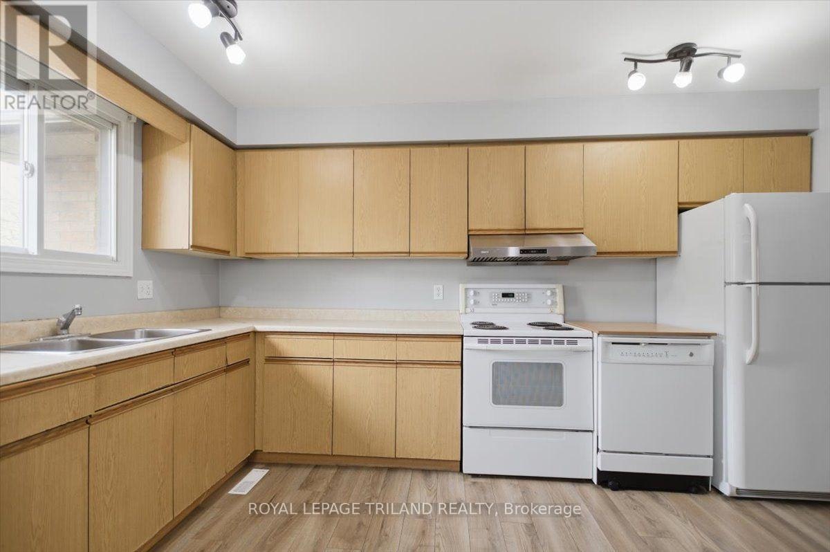 4 Chepstow Gate, London, ON, N6G 3S7 - 5