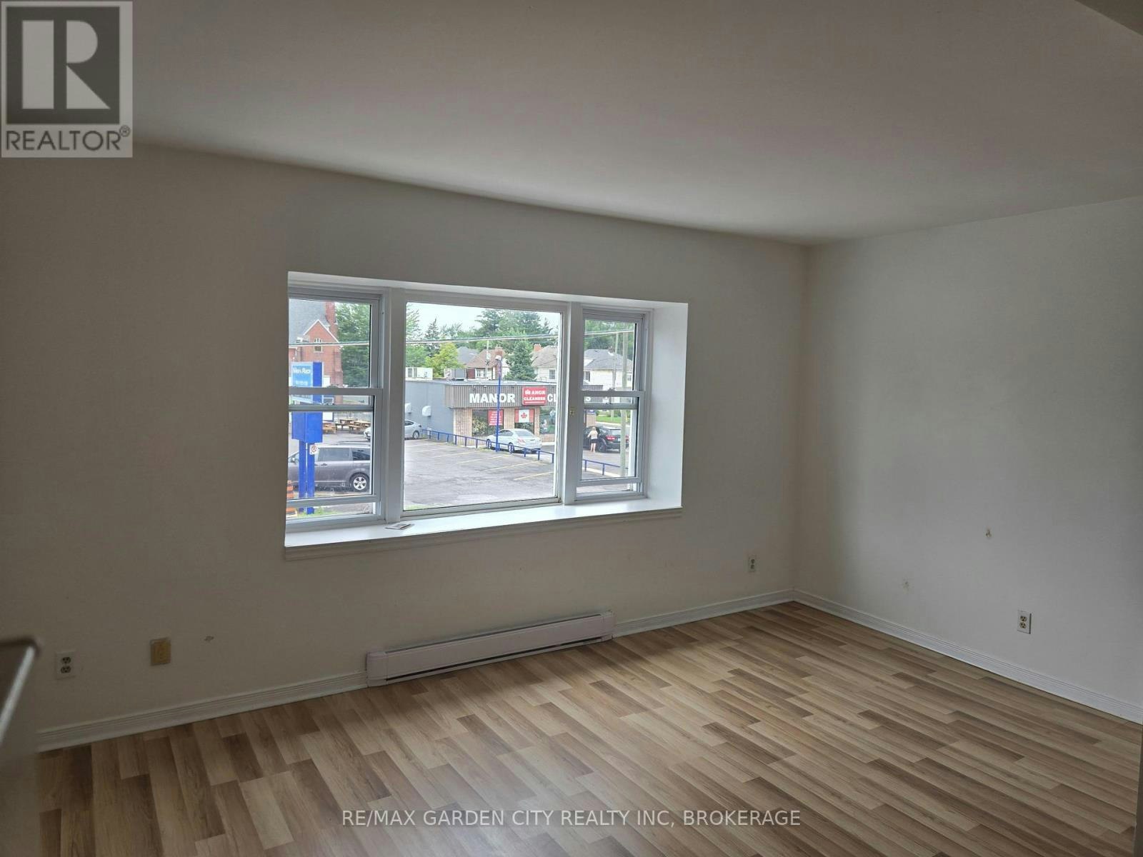 6-5126 Victoria Avenue, Niagara Falls, ON, L2E 4E3 - 8