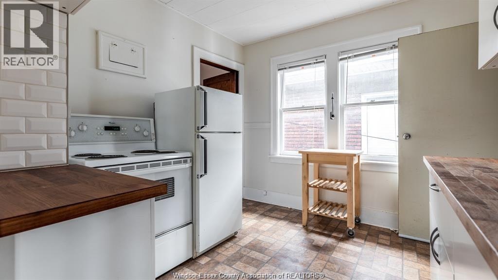 LOWER-533 Moy Avenue, Windsor, ON, N9A 2N3 - 11