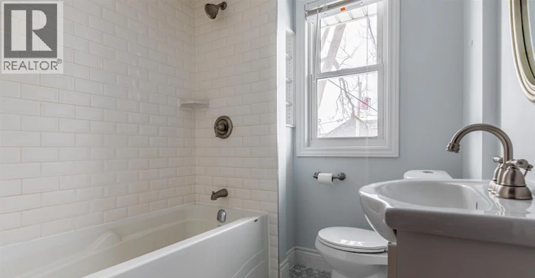 LOWER-533 Moy Avenue, Windsor, ON, N9A 2N3 - 15