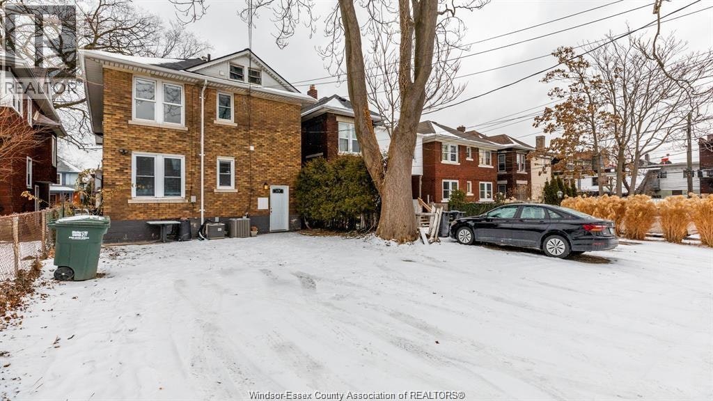 LOWER-533 Moy Avenue, Windsor, ON, N9A 2N3 - 17