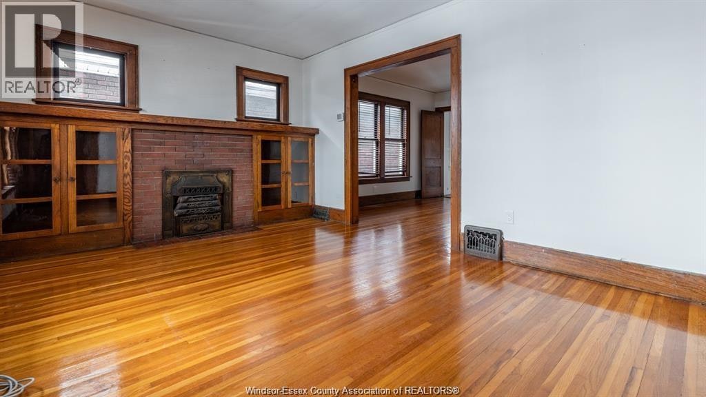 LOWER-533 Moy Avenue, Windsor, ON, N9A 2N3 - 3