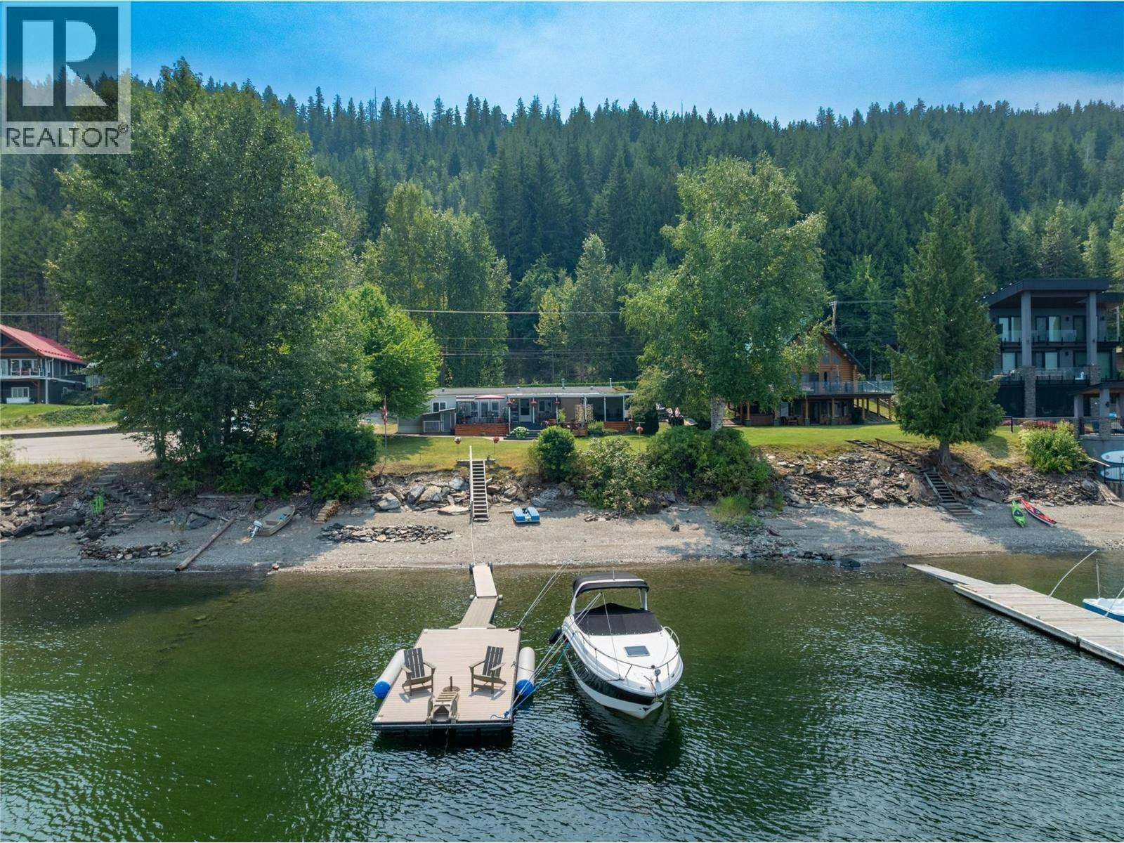 3565 Eagle Bay Road, Eagle Bay, BC, V0E 1T0 - 42