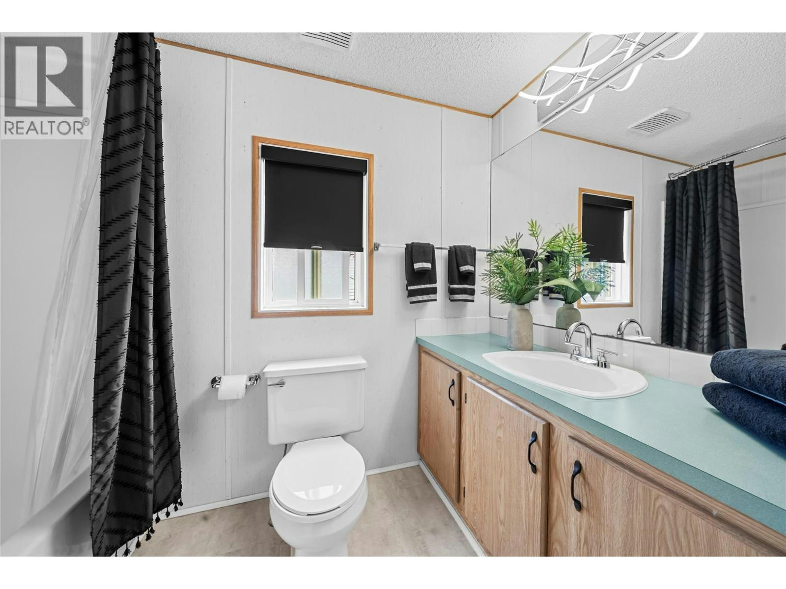 3565 Eagle Bay Road, Eagle Bay, BC, V0E 1T0 - 25