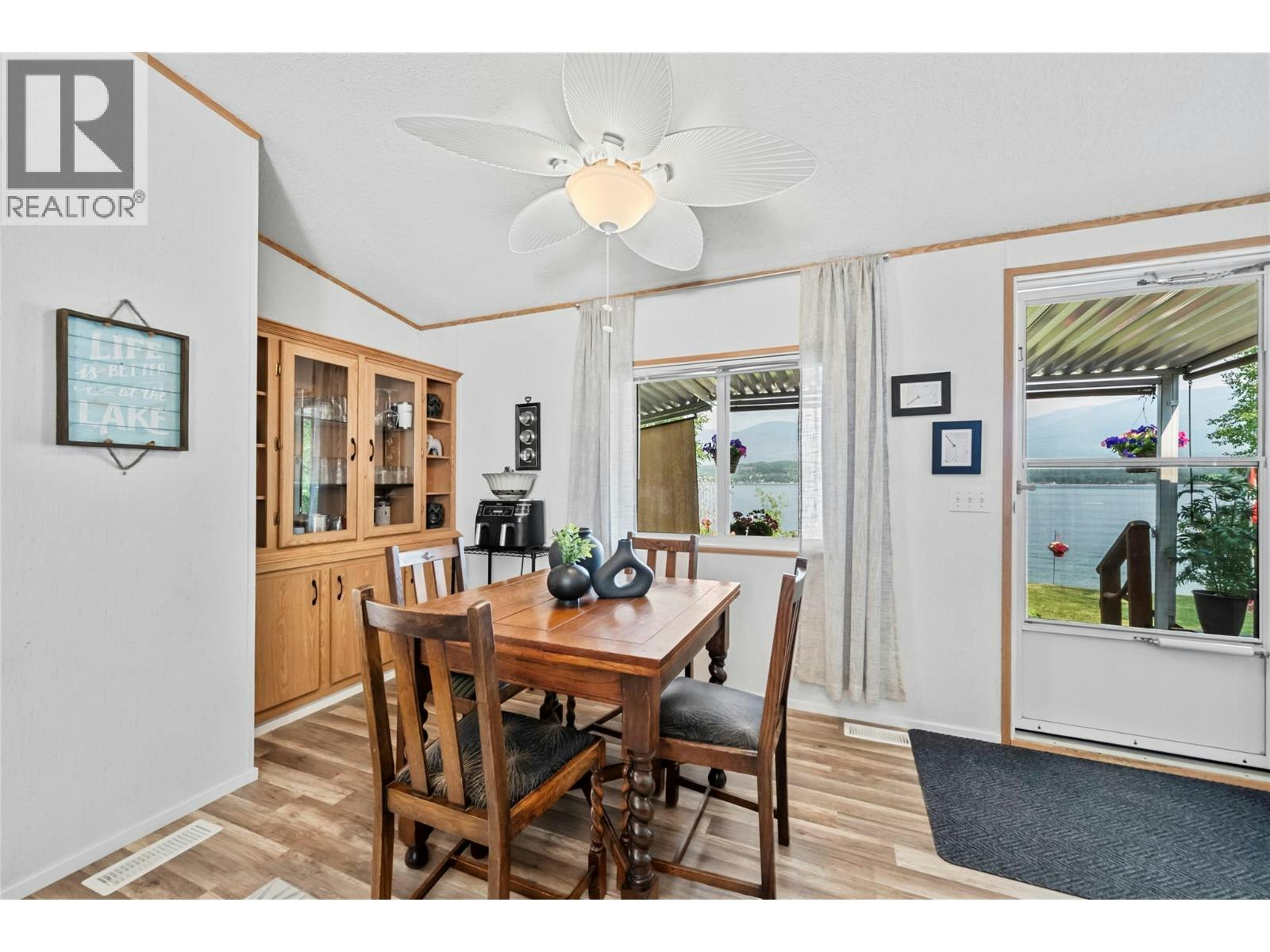 3565 Eagle Bay Road, Eagle Bay, BC, V0E 1T0 - 18
