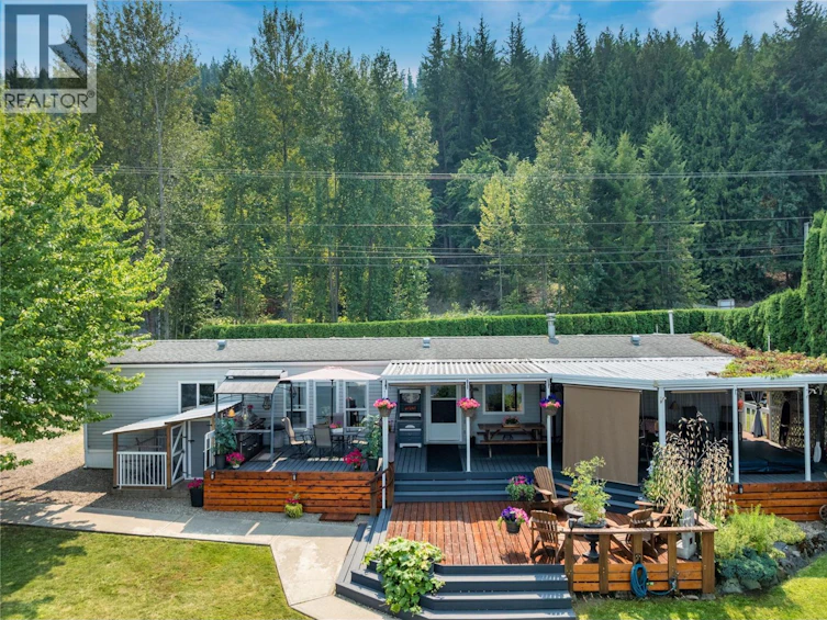 3565 Eagle Bay Road, Eagle Bay, BC, V0E 1T0 - 4