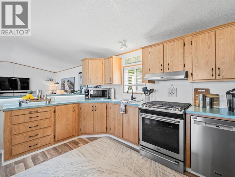 3565 Eagle Bay Road, Eagle Bay, BC, V0E 1T0 - 21