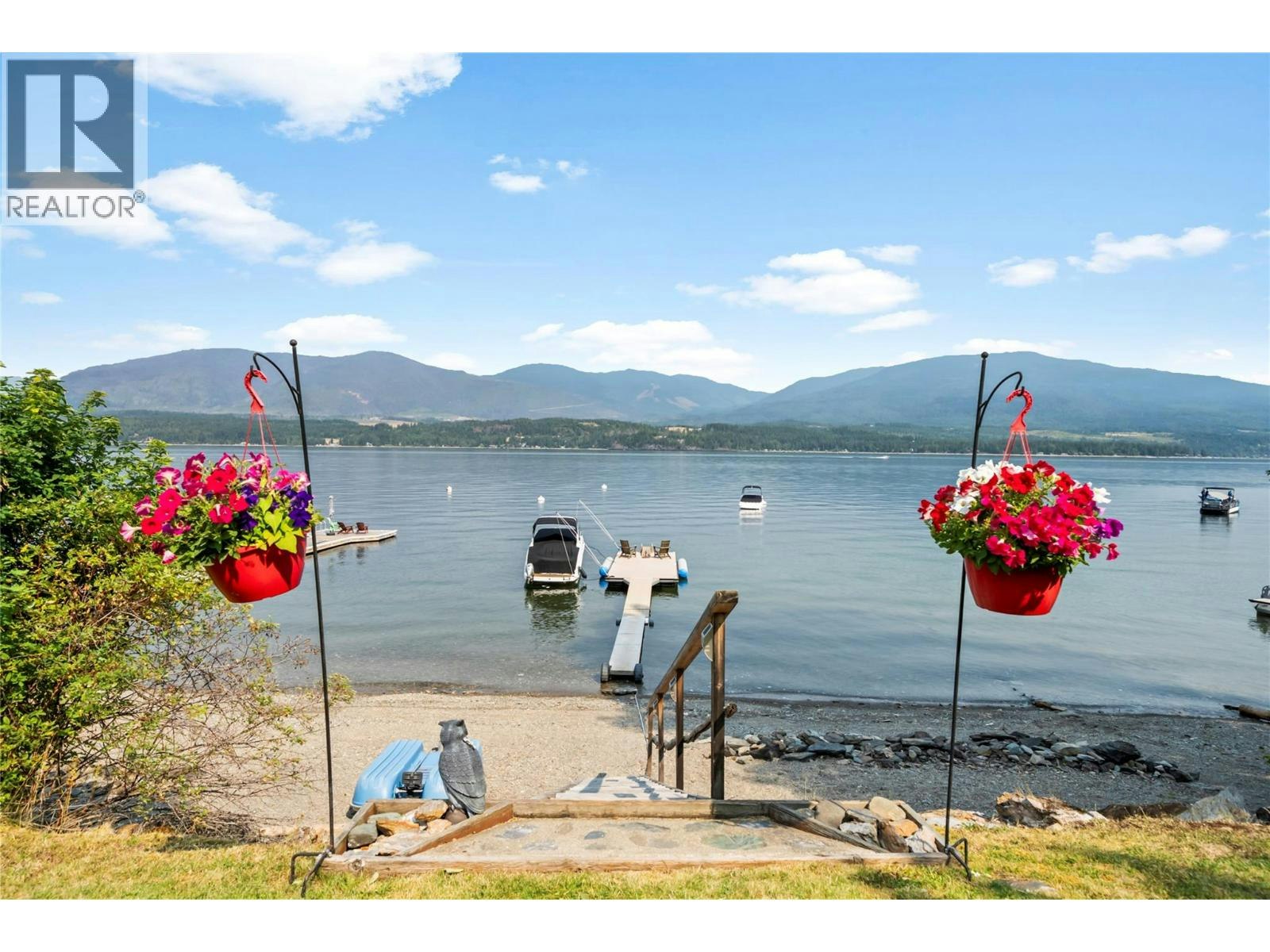 3565 Eagle Bay Road, Eagle Bay, BC, V0E 1T0 - 37