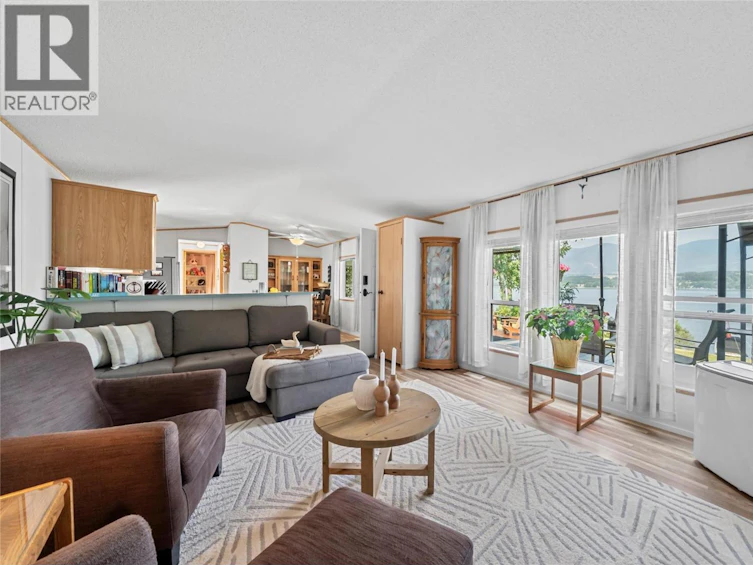 3565 Eagle Bay Road, Eagle Bay, BC, V0E 1T0 - 6