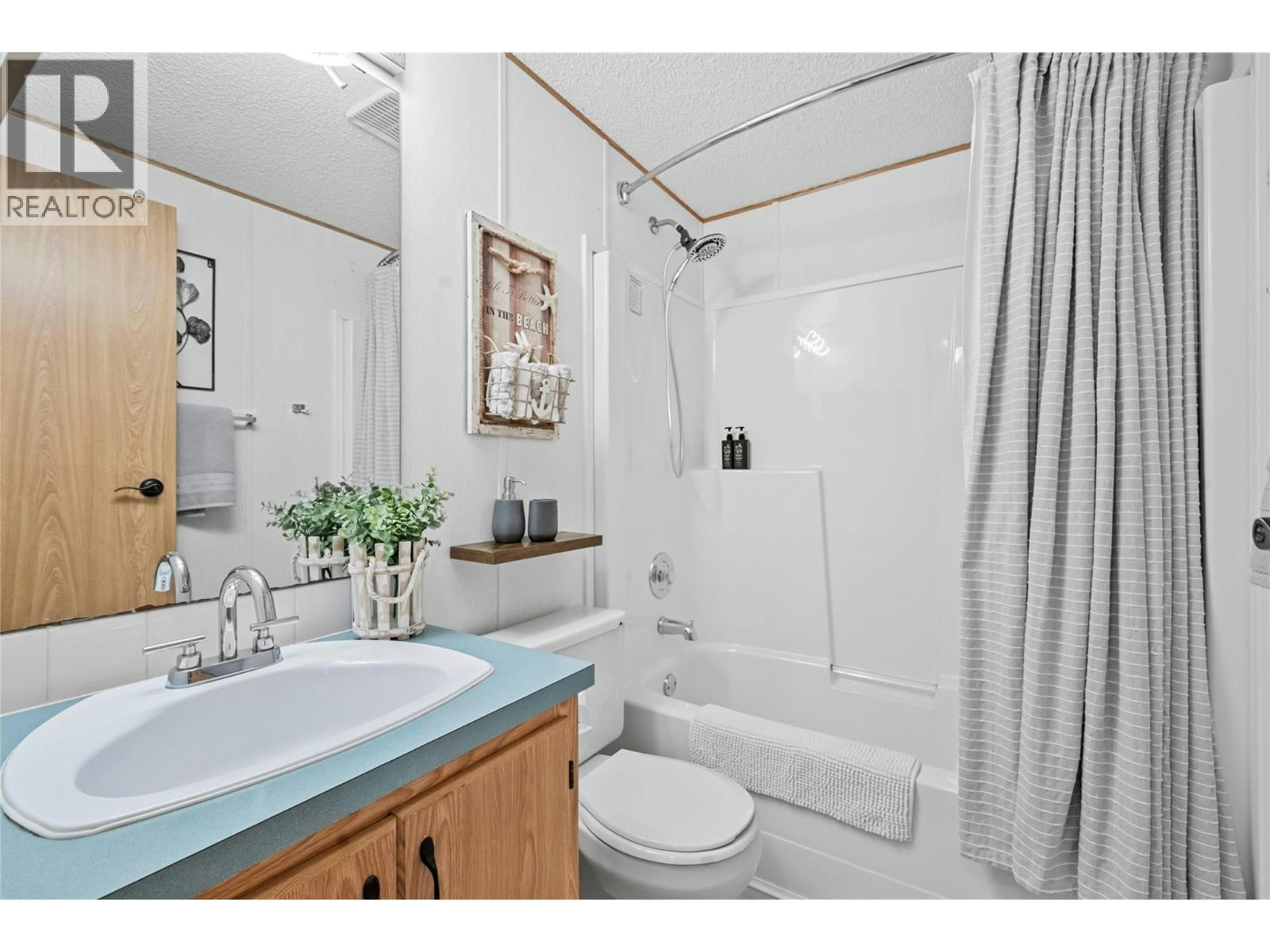 3565 Eagle Bay Road, Eagle Bay, BC, V0E 1T0 - 29