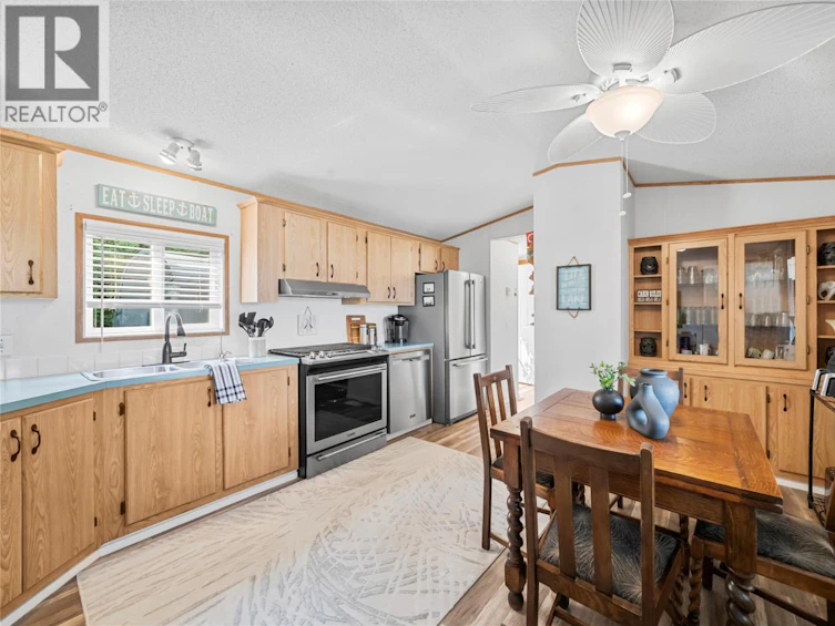 3565 Eagle Bay Road, Eagle Bay, BC, V0E 1T0 - 17
