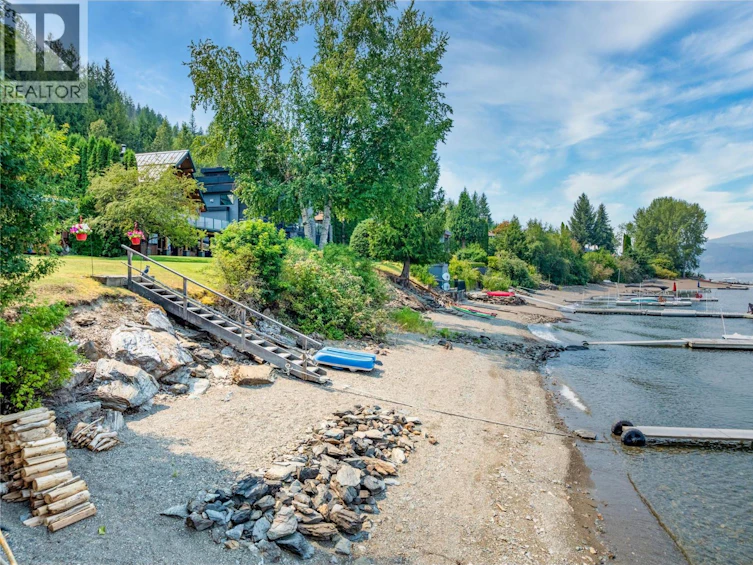 3565 Eagle Bay Road, Eagle Bay, BC, V0E 1T0 - 38