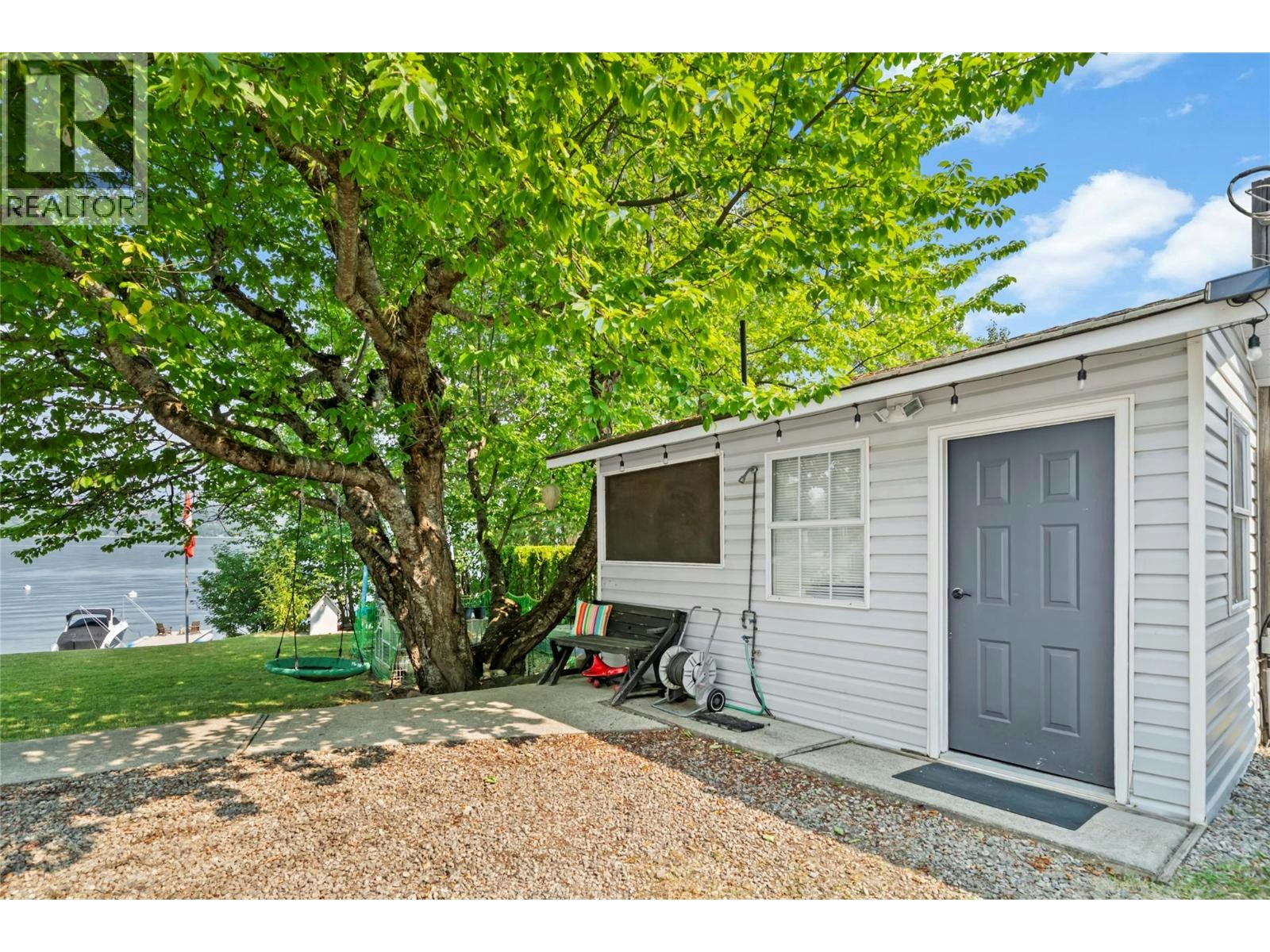 3565 Eagle Bay Road, Eagle Bay, BC, V0E 1T0 - 31