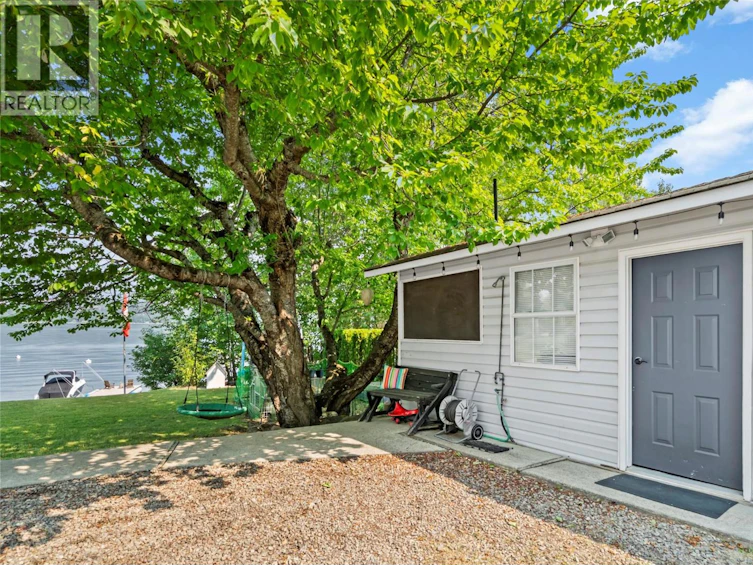 3565 Eagle Bay Road, Eagle Bay, BC, V0E 1T0 - 31