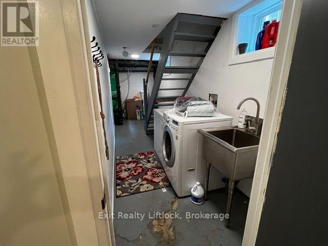 BASEMENT-450 Weller Street, Peterborough, ON, K9H 2N6 - 3