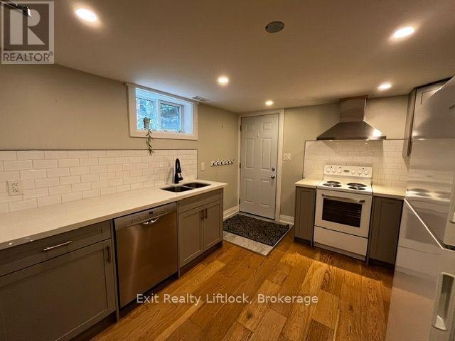 BASEMENT-450 Weller Street, Peterborough, ON, K9H 2N6