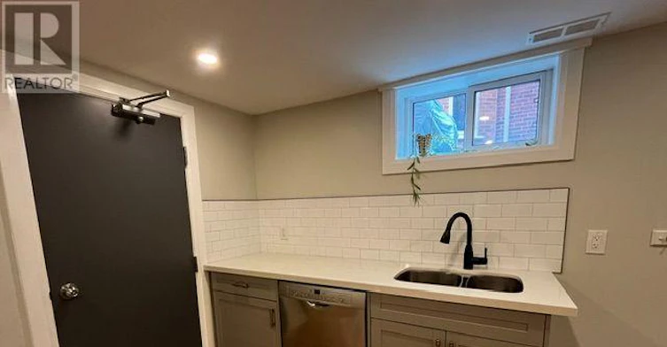 BASEMENT-450 Weller Street, Peterborough, ON, K9H 2N6 - 2