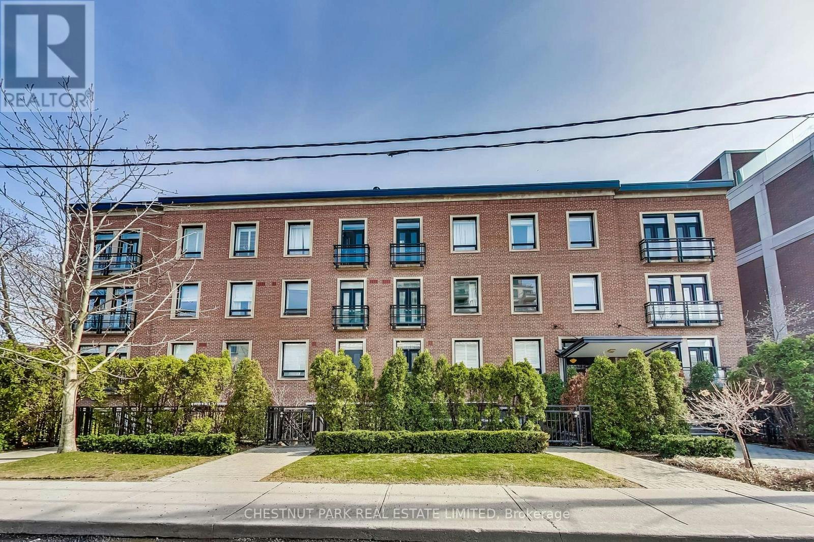 44-33 Price Street, Toronto, ON, M4W 1Z1